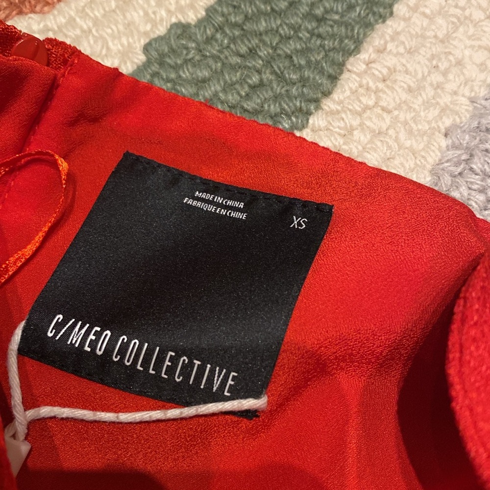 C/MEO Collective Ruffle Sleeve Top - Picture 2 of 7